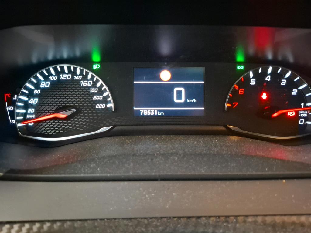 Peugeot 208 BlueHDi 100 S&S BVM6 Active 2021