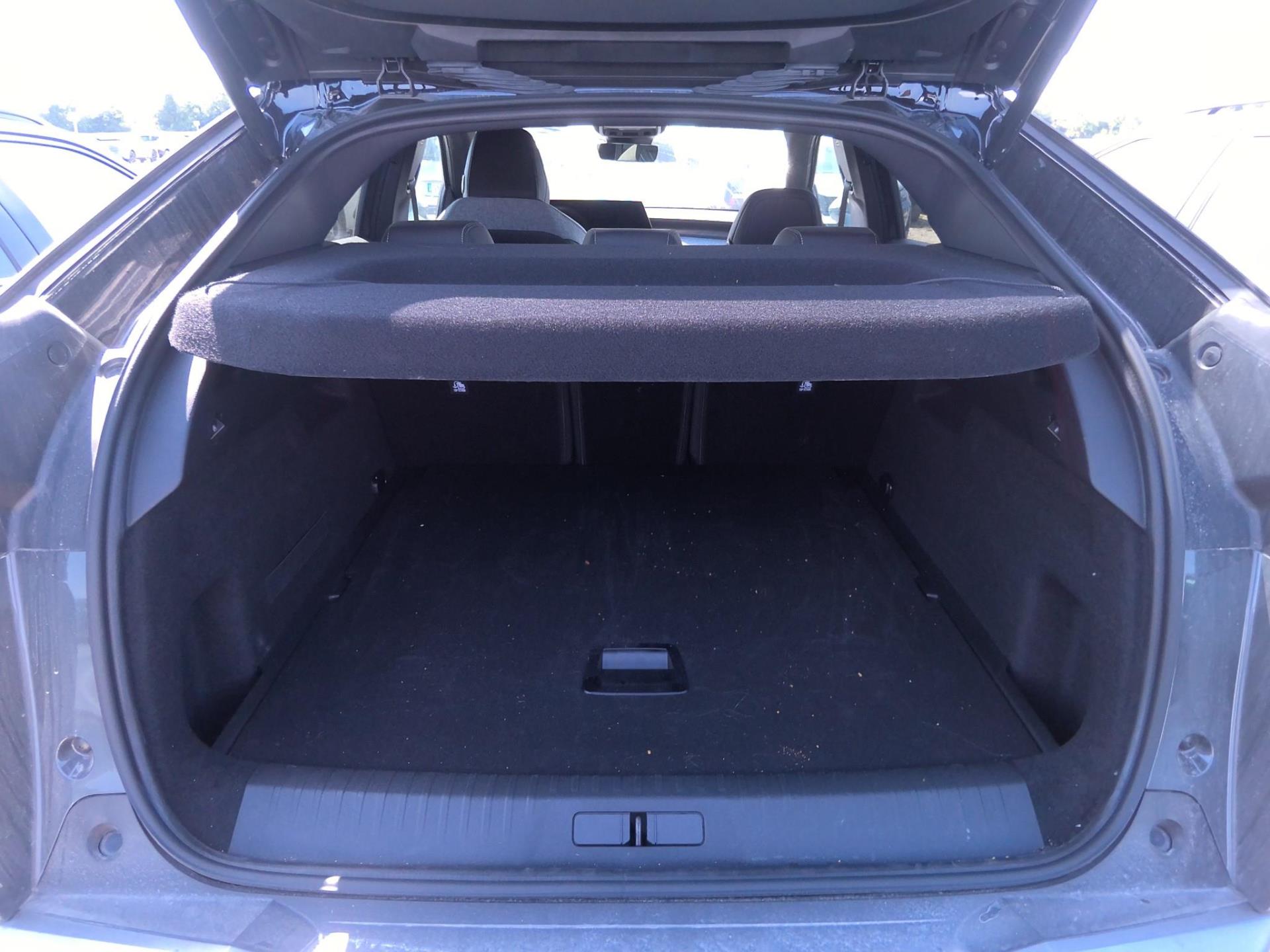 Peugeot 3008 Hybrid 145 e-DCS6 GT 2025