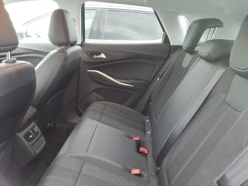 Foto Opel Grandland PHEV 10