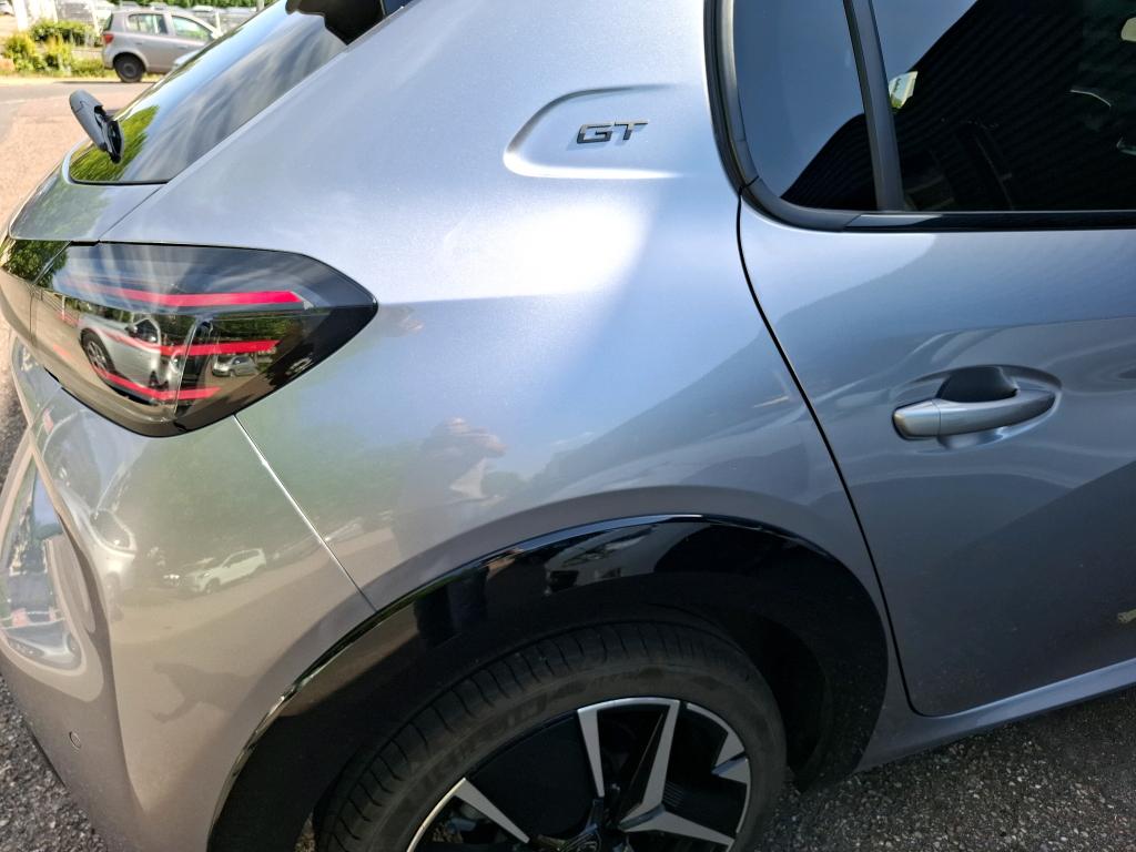 Peugeot 208 Hybrid 110 e-DCS6 GT 2025