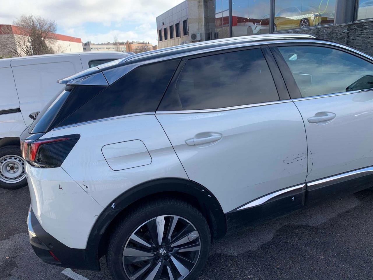 Foto Peugeot 3008 Hybrid 6