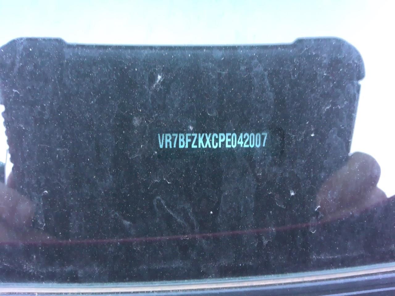 Foto Citroën ë-C4 6