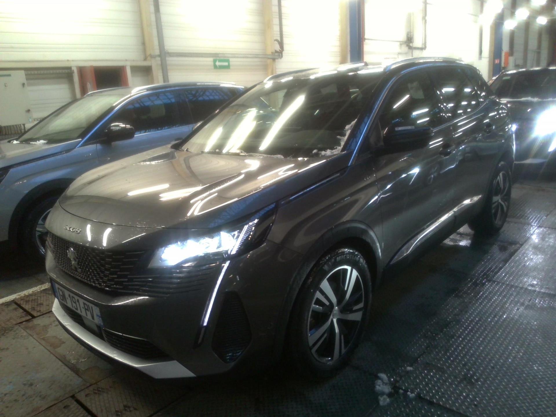 NV 3008 SUV