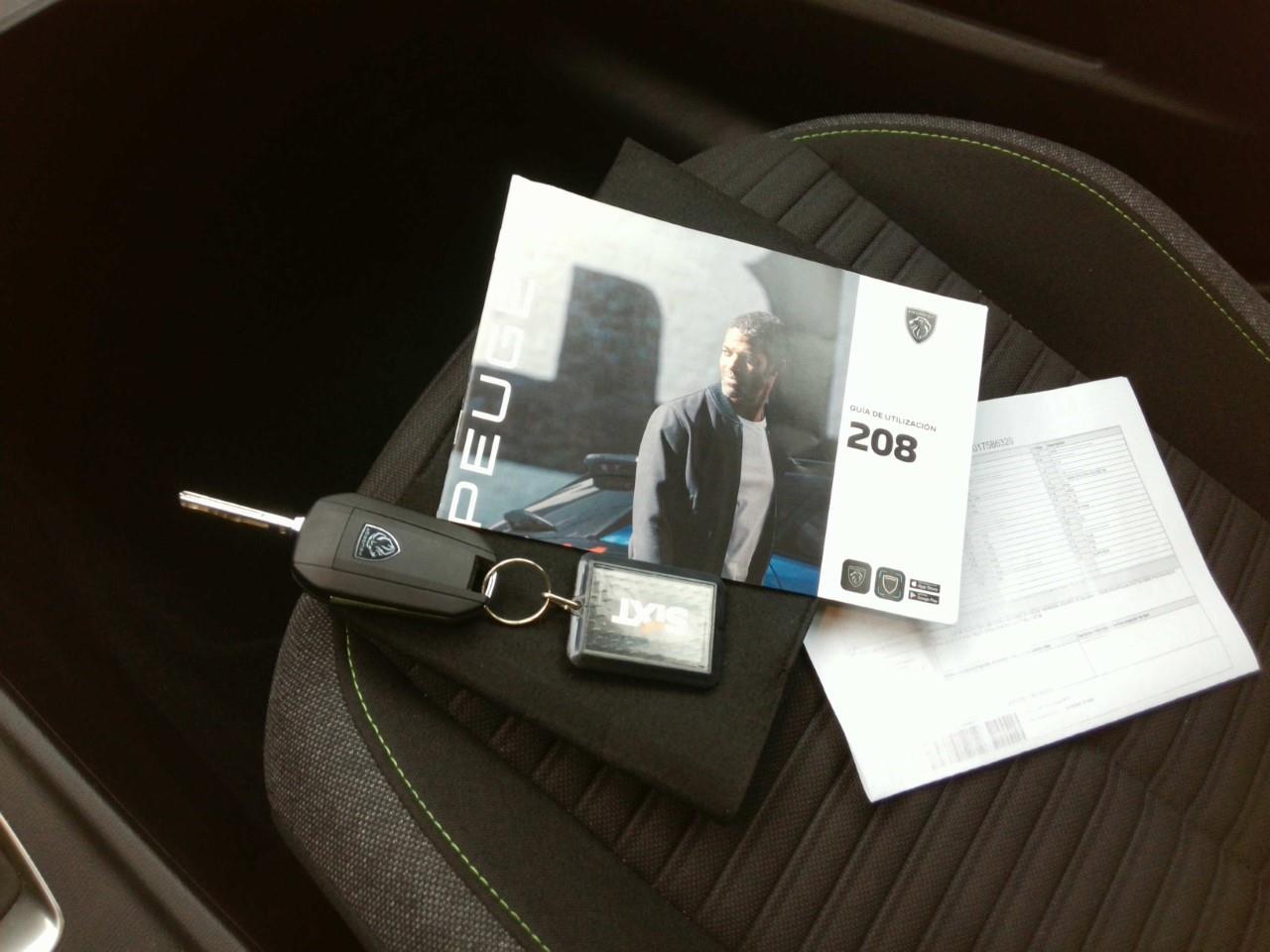 Foto Peugeot 208 16