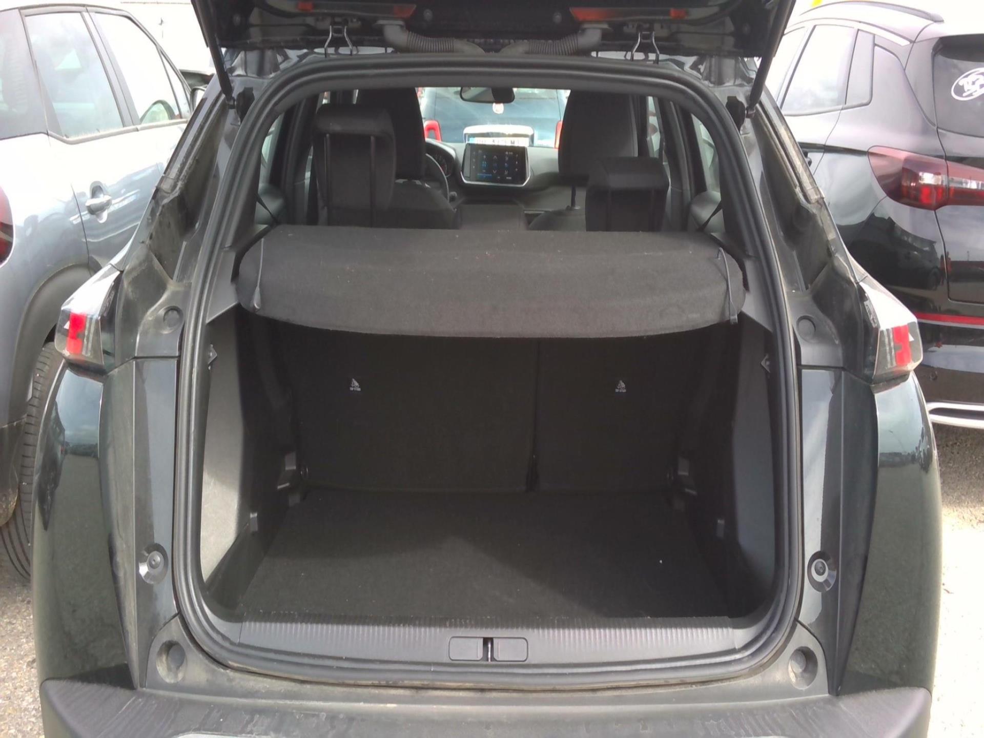 Peugeot 2008 PureTech 130 S&S BVM6 Active Pack 2022