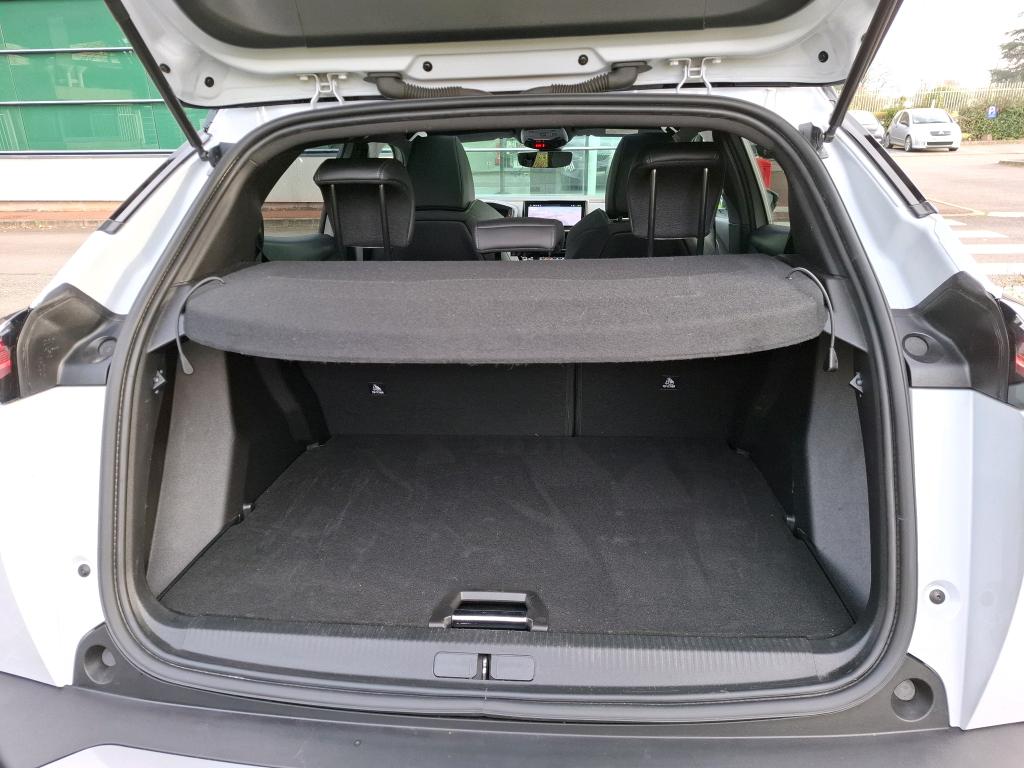 Peugeot 2008 PureTech 130 S&S EAT8 GT 2024