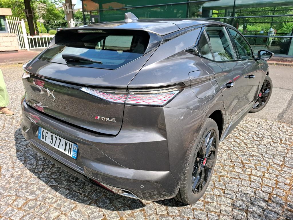 DS DS 4 BlueHDi 130 EAT8 Performance Line 2022