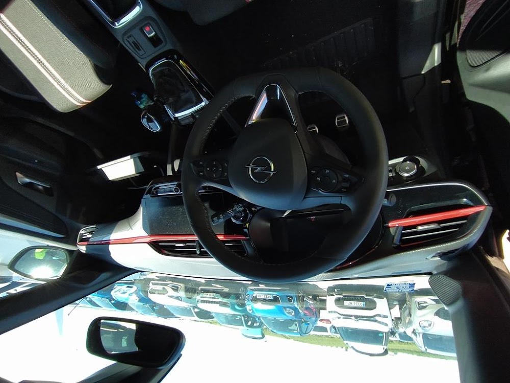 Foto Opel Corsa 12