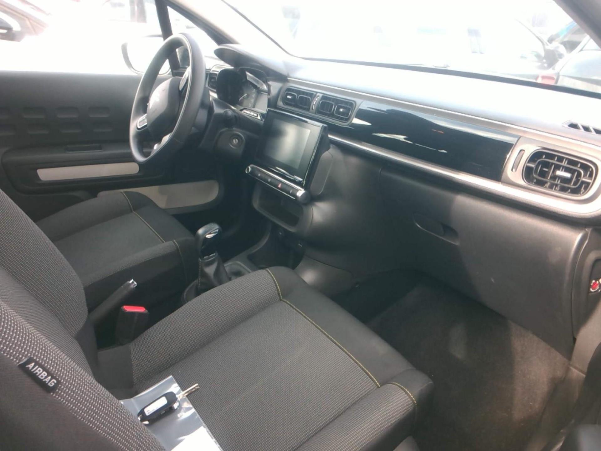 Citroen C3 PureTech 83 ch BVM5 Plus 2024