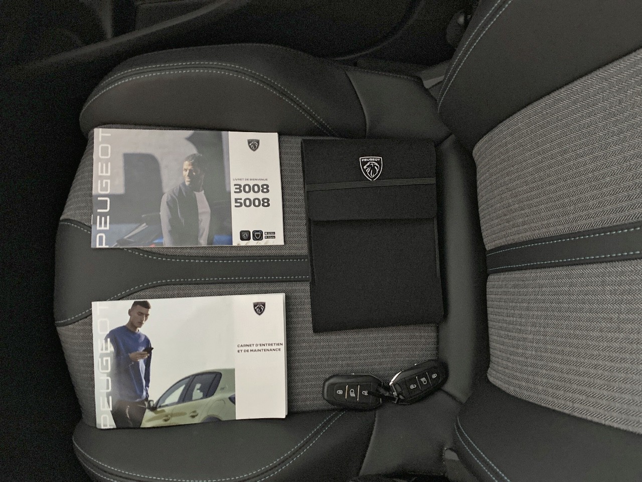 Peugeot 5008 BlueHDi 130ch S&S EAT8 Allure Pack 2024