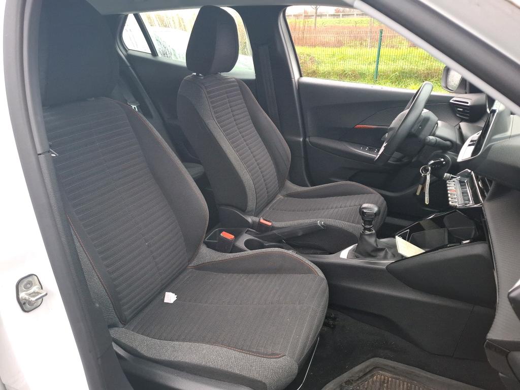 Peugeot 2008 PureTech 130 S&S BVM6 Active Pack 2022