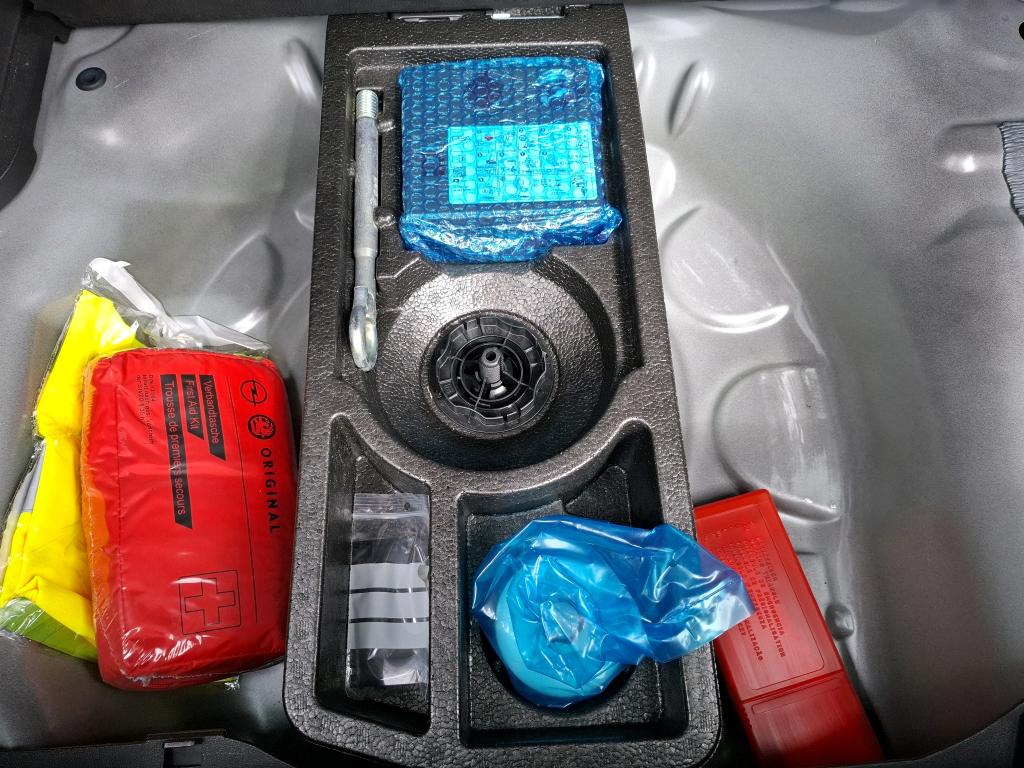 Opel Crossland 1.2 Turbo 130 ch BVA6 Elegance Business 2022