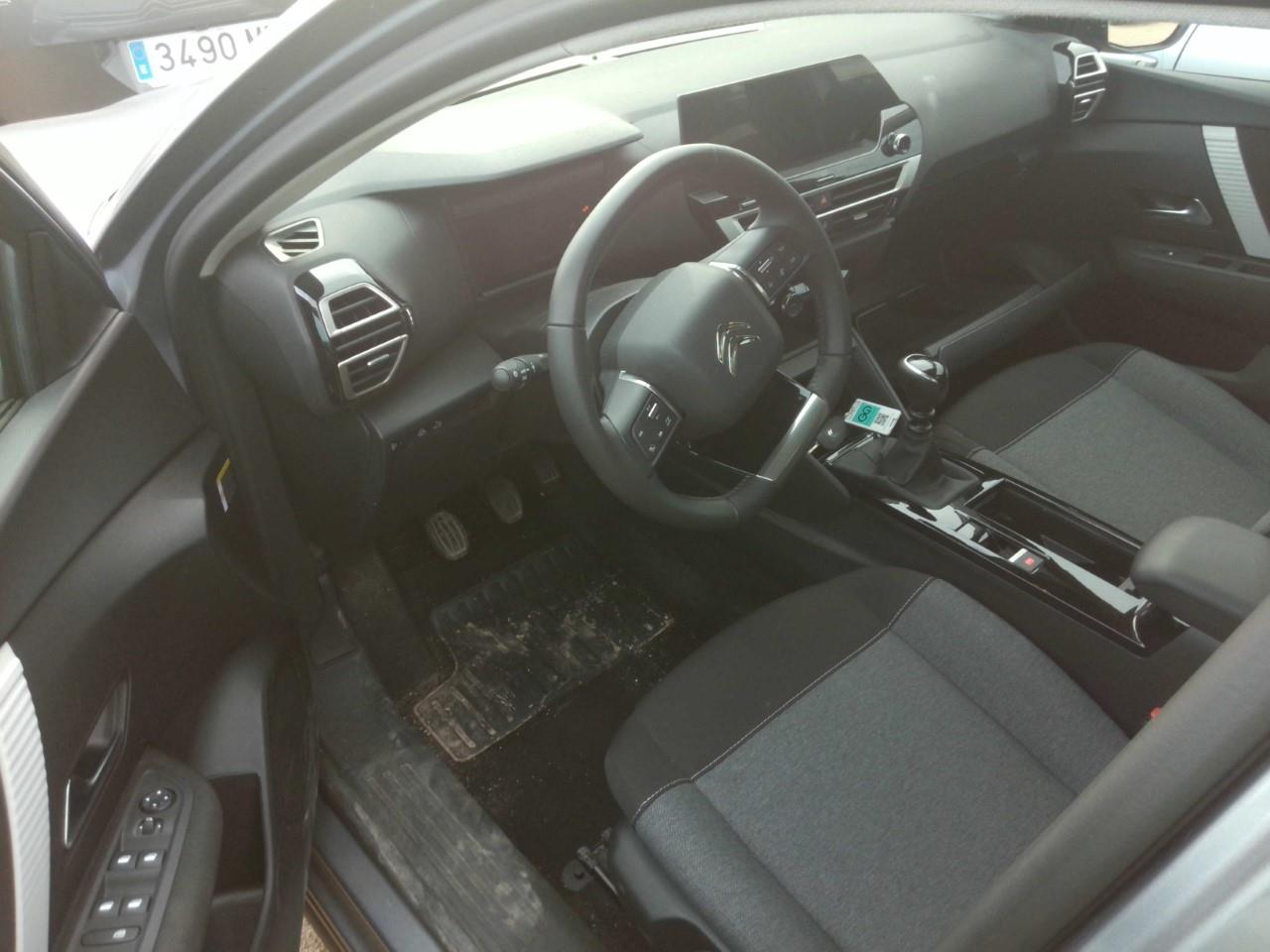Foto Citroën C4 X 6