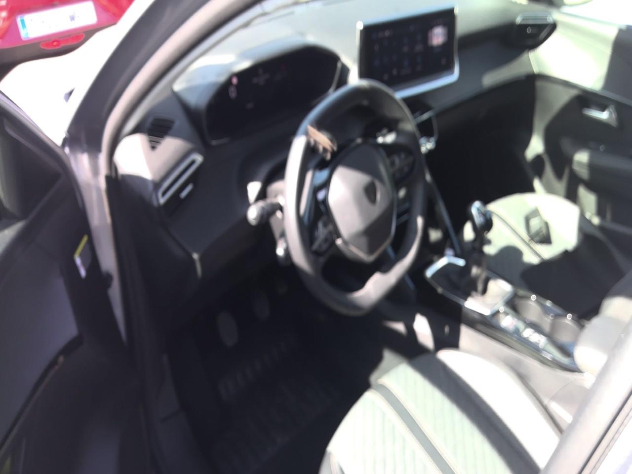 Foto Peugeot 208 3