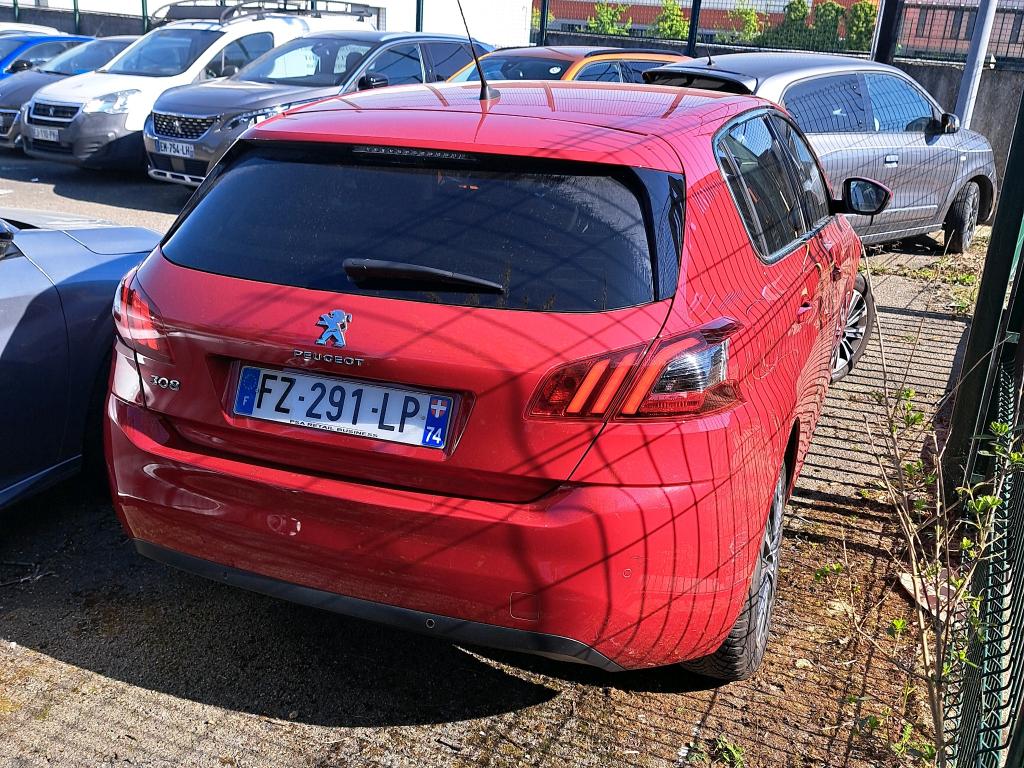 Peugeot 308 PureTech 130ch S&S EAT8 Allure Business 2021