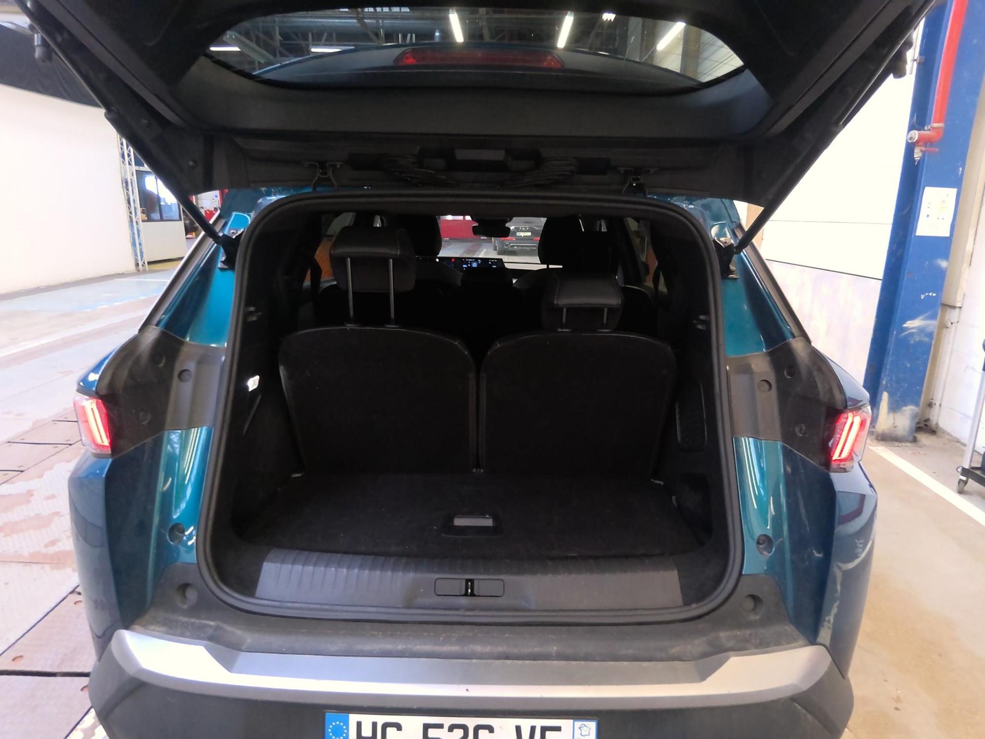 Peugeot 5008 Hybrid 145 ch e-DCS6 Allure 2025
