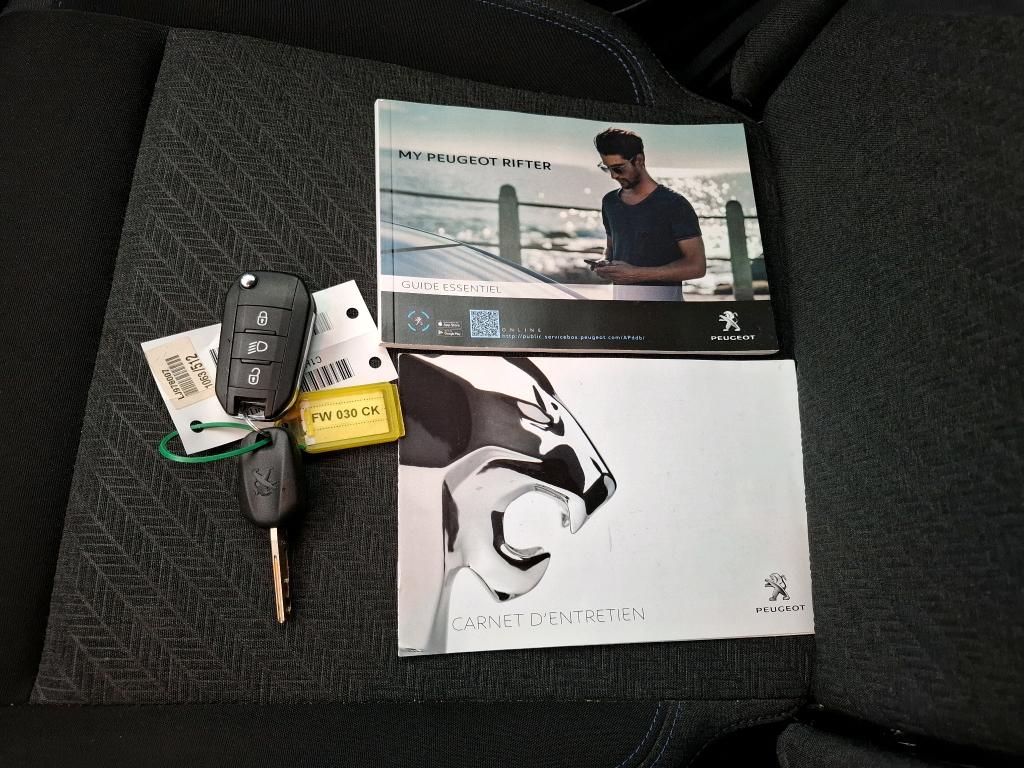 Peugeot Rifter Standard BlueHDi 100 S&S BVM6 5pl Active Pack 2020