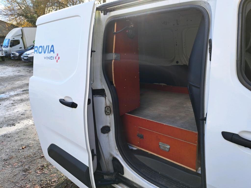 Peugeot PARTNER FOURGON STANDARD 650 KG BLUEHDI 100 BVM5 PREMIUM 2019