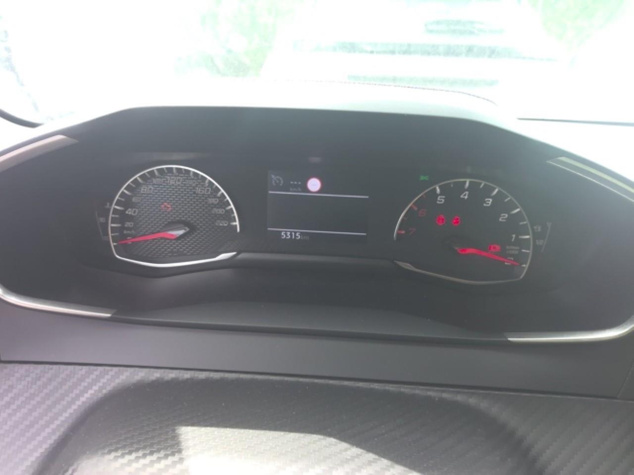 Foto Peugeot 208 9