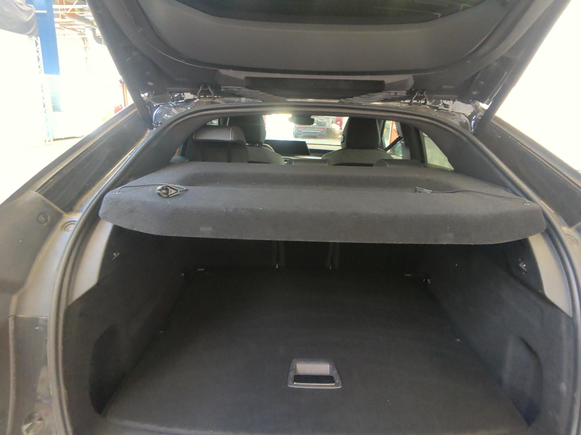 Peugeot 3008 Plug-in Hybrid 195 e-DCS7 GT 2025