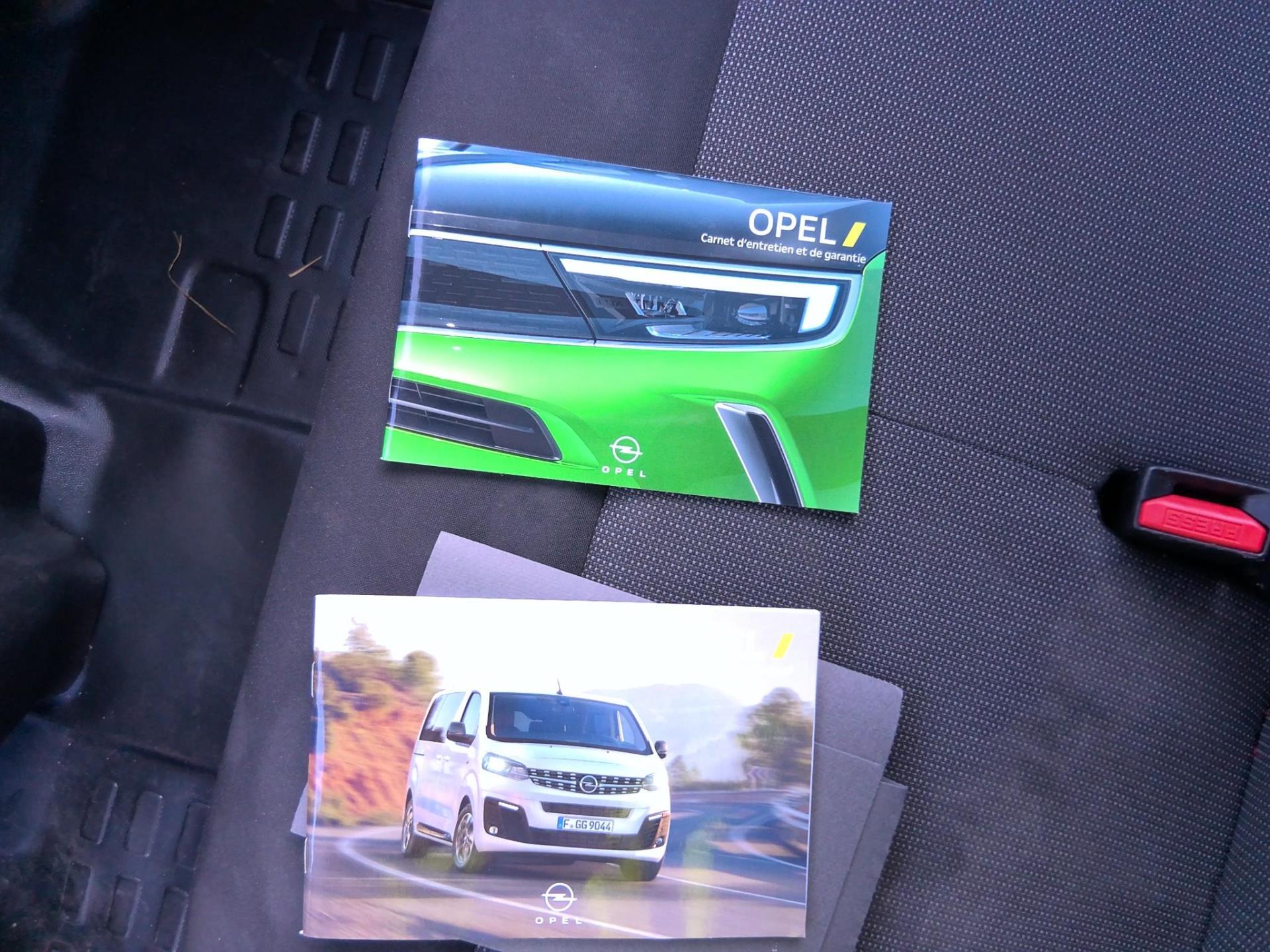 Opel VIVARO FGN TAILLE M BLUEHDI 120 S&S BVM6  2023