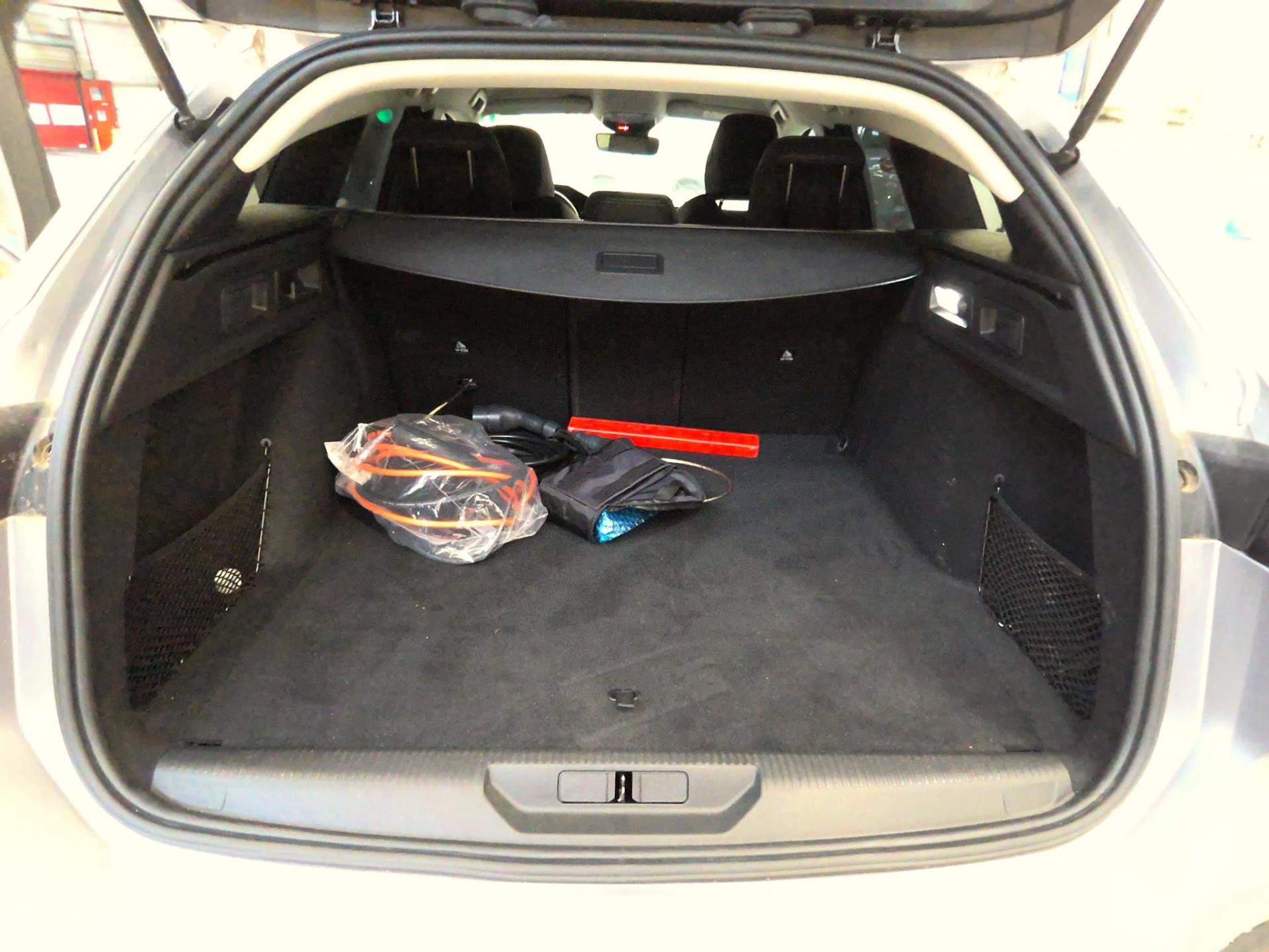 Peugeot 308 SW PHEV 180 e-EAT8 Allure 2024