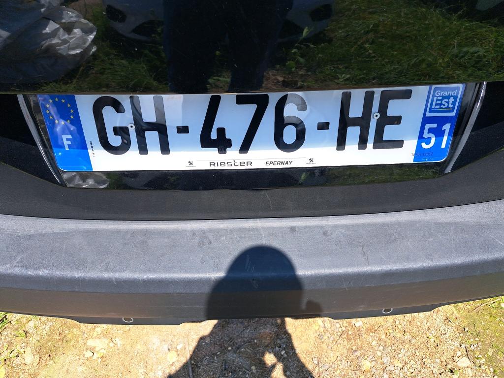 Peugeot 5008 BlueHDi 130ch S&S EAT8 Active Pack 2022