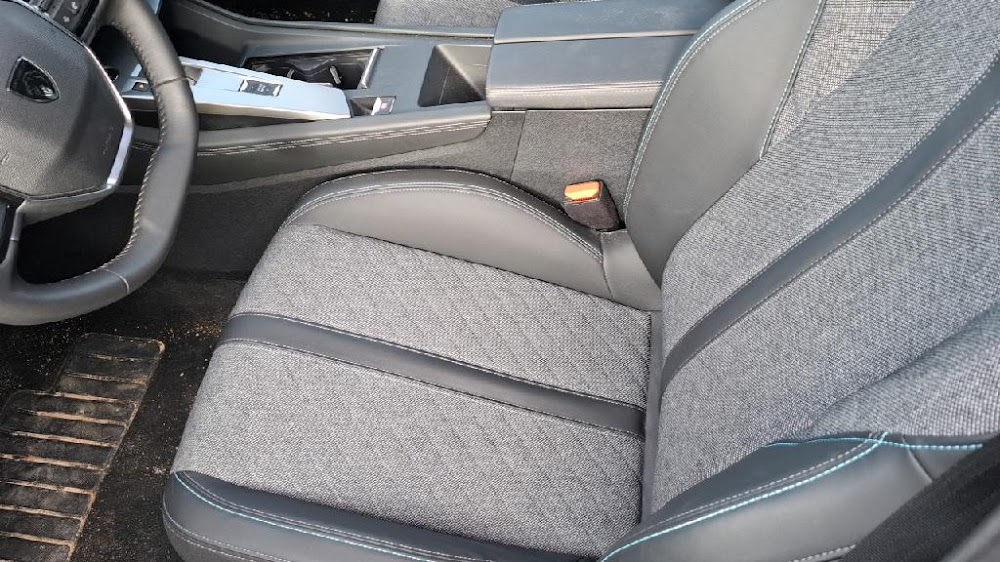Foto Peugeot 408 8