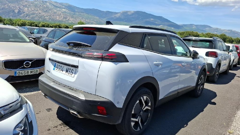Foto Peugeot 2008 9