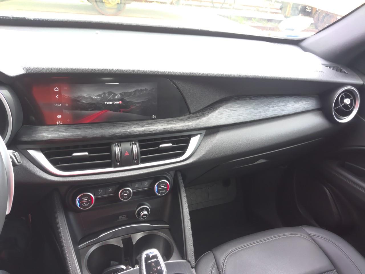 Foto Alfa Romeo Stelvio 7