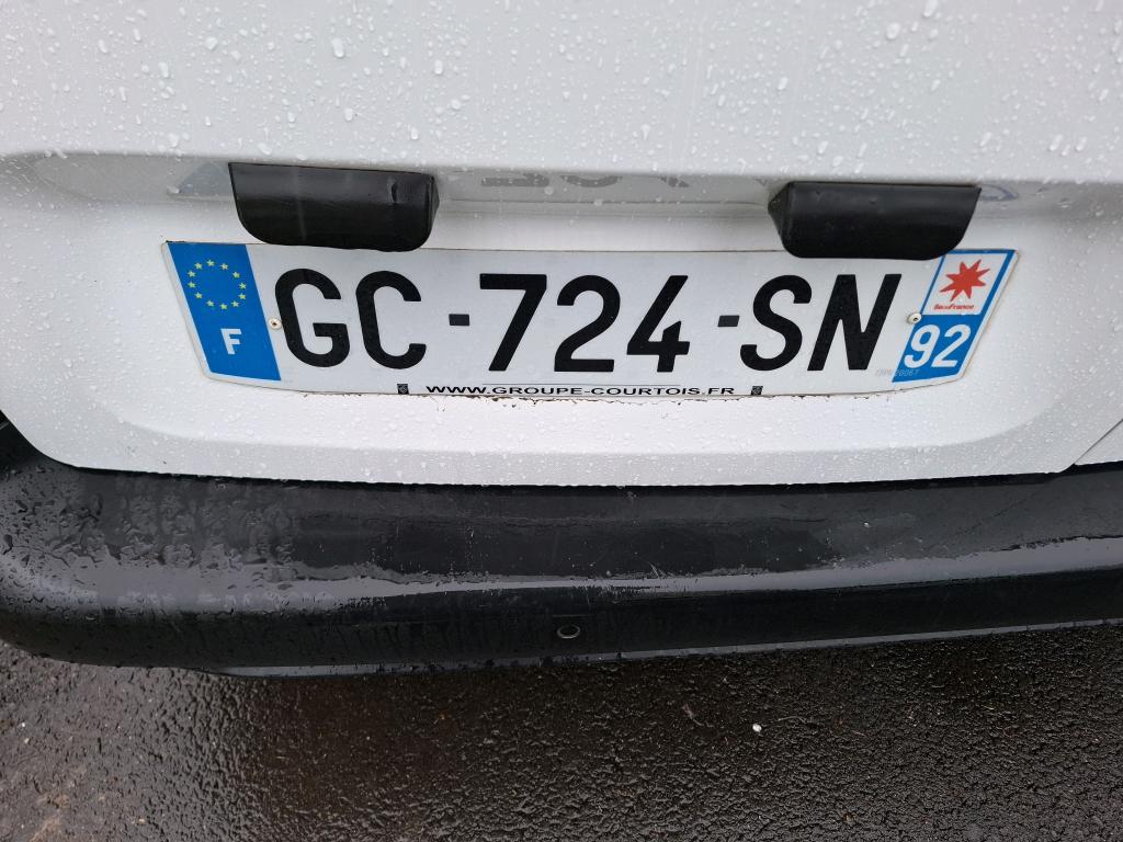 Peugeot PARTNER FOURGON STANDARD 650 KG BLUEHDI 130 S&S EAT8 ASPHALT 2021