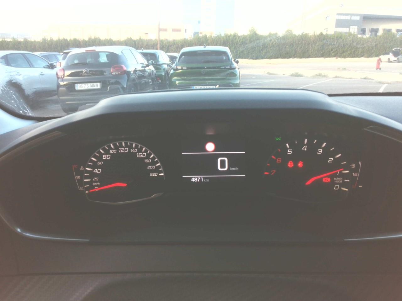 Foto Peugeot 208 5