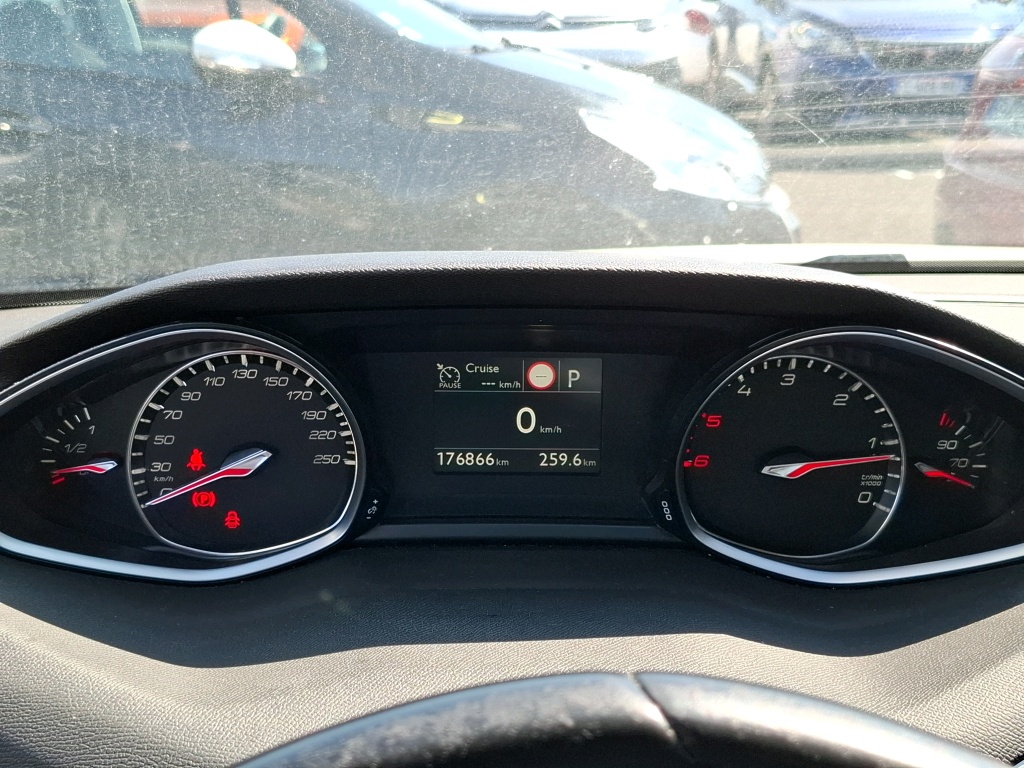 Peugeot 308 BlueHDi 130ch S&S EAT8 Active Business 2021