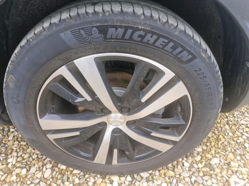 Peugeot 3008 Hybrid 225 e-EAT8 GT 2023