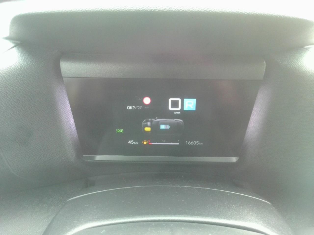 Foto Citroën C4 X 9