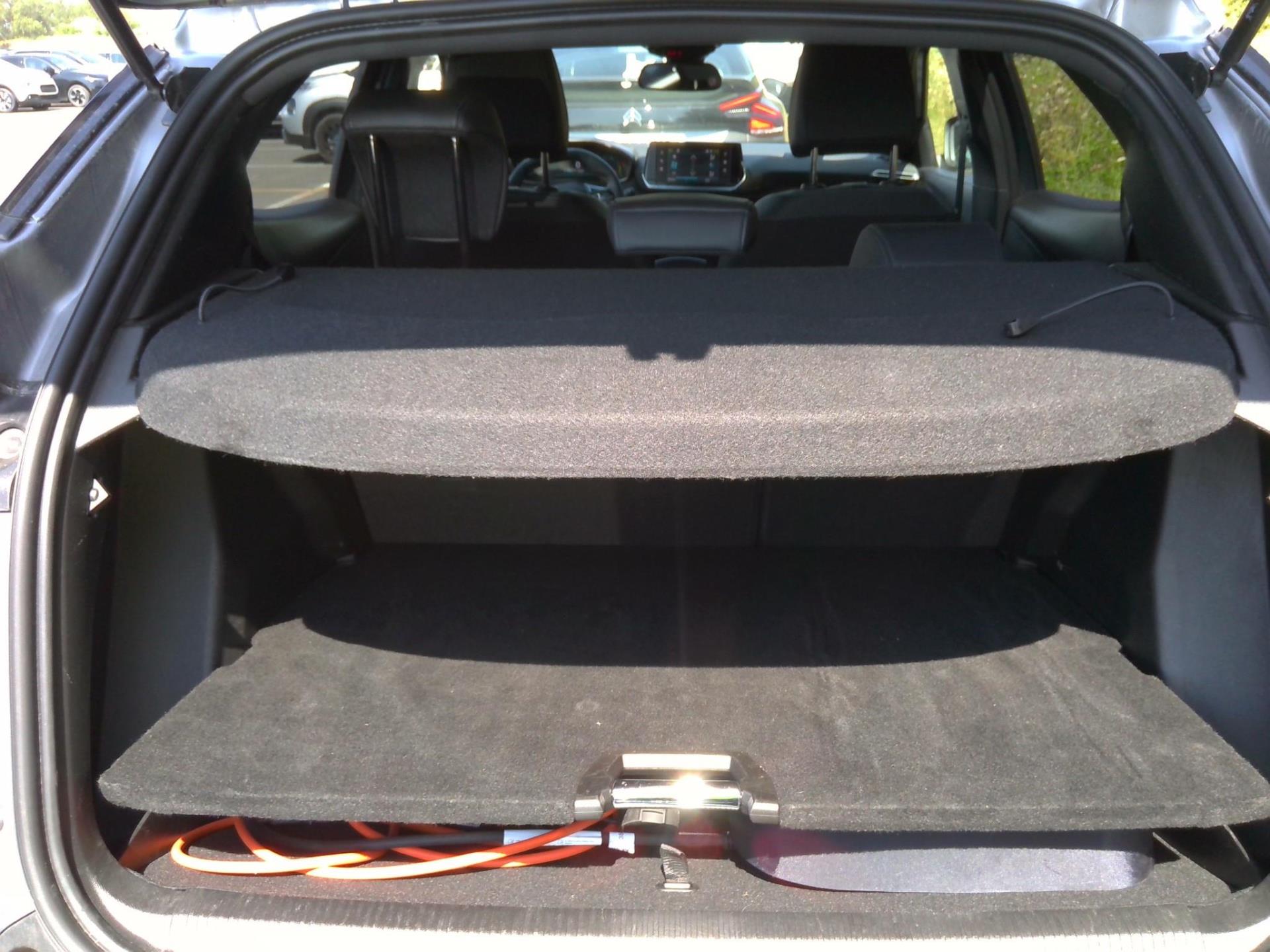 Peugeot 2008 Electrique 136 ch Allure 2023