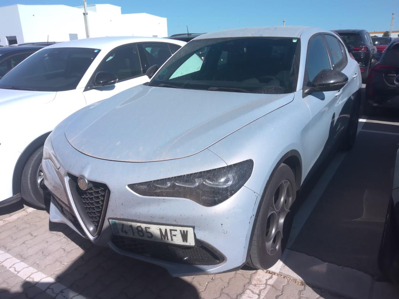 Foto Alfa Romeo Stelvio 2