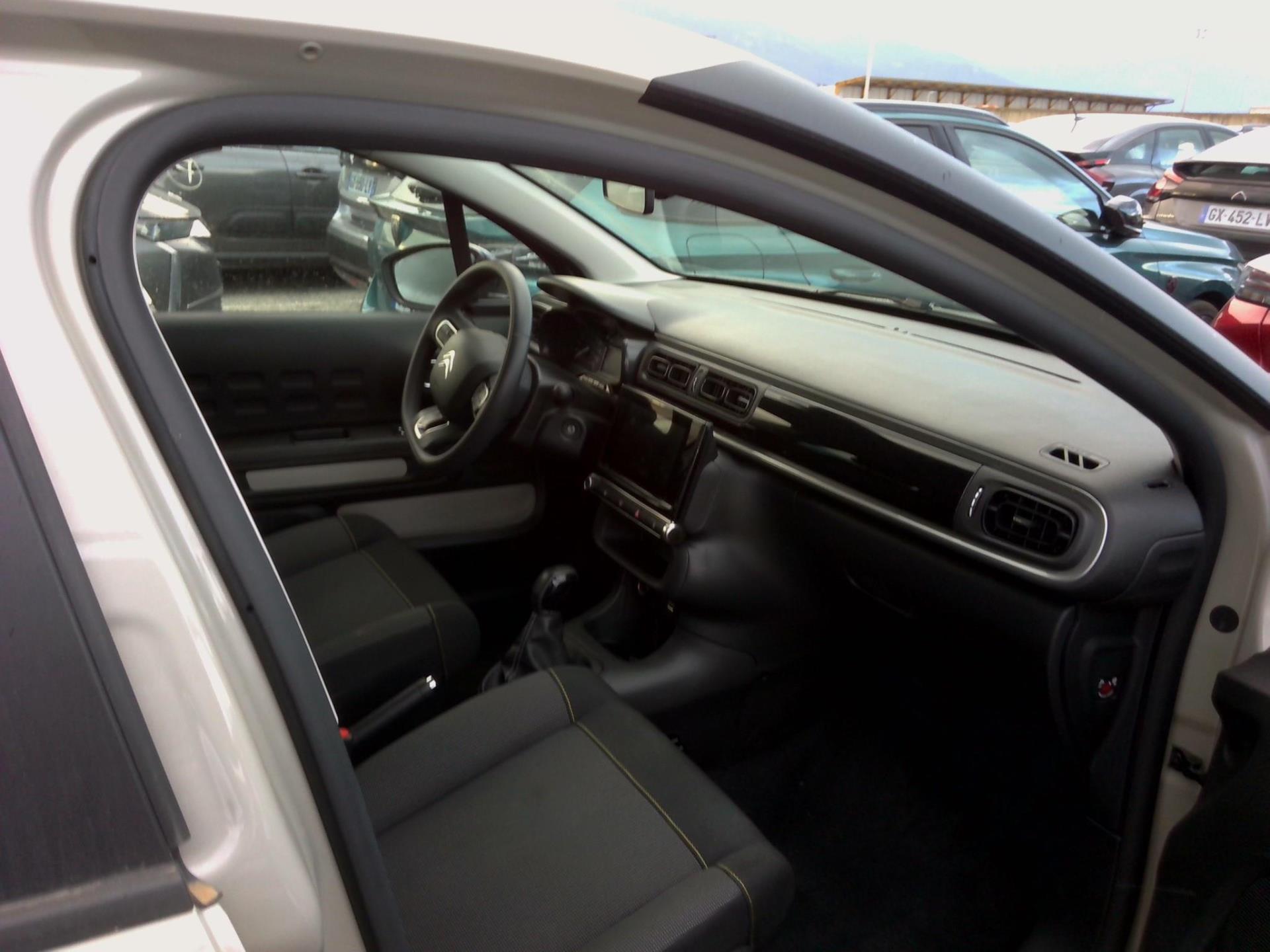 Citroen C3 PureTech 83 ch BVM5 Plus 2024