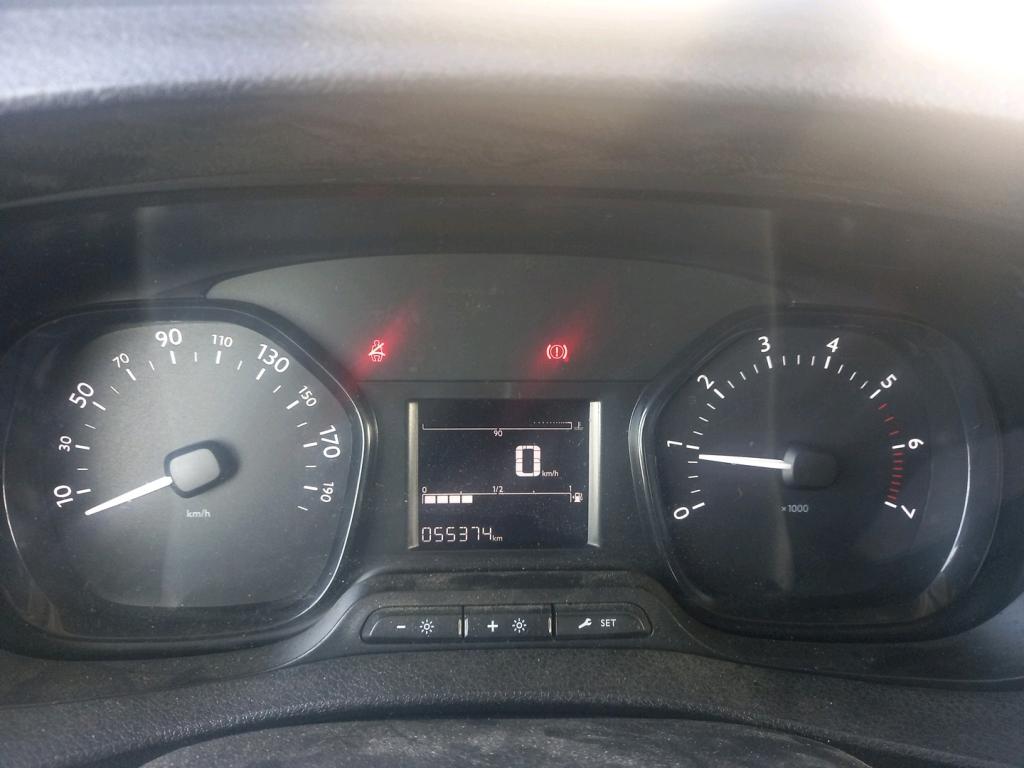 Peugeot EXPERT FGN TOLE STANDARD 2.0  BLUEHDI 120 S&S BVM6 PREMIUM 2018