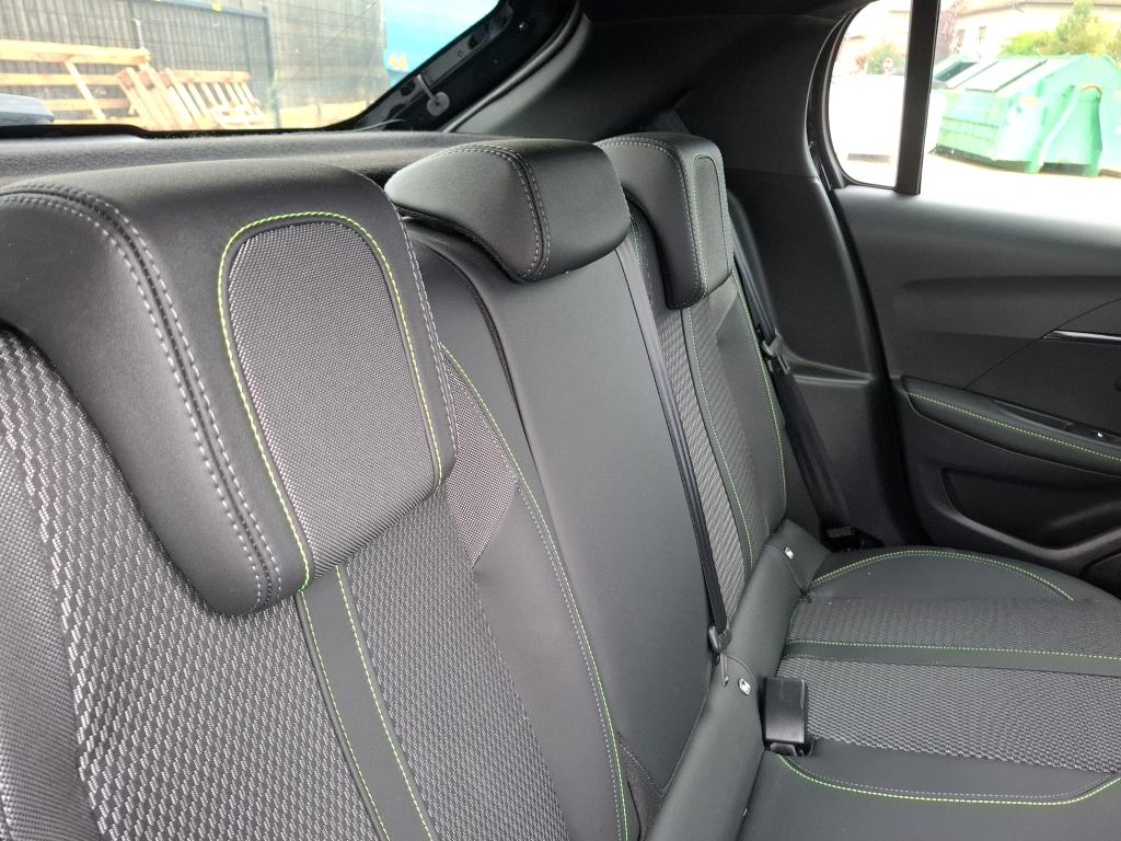 Peugeot 208 Hybrid 145 ch e-DCS6 GT 2025