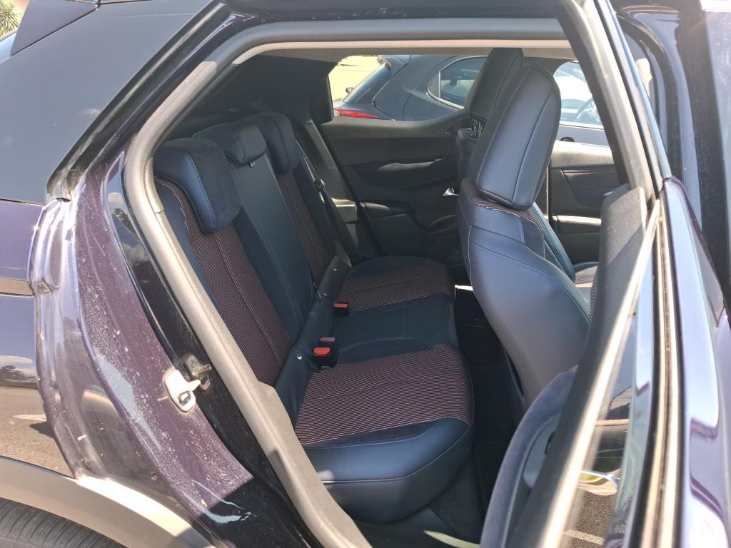DS DS3 Crossback BlueHDi 130 EAT8 Ines de la Fressange Paris 2022