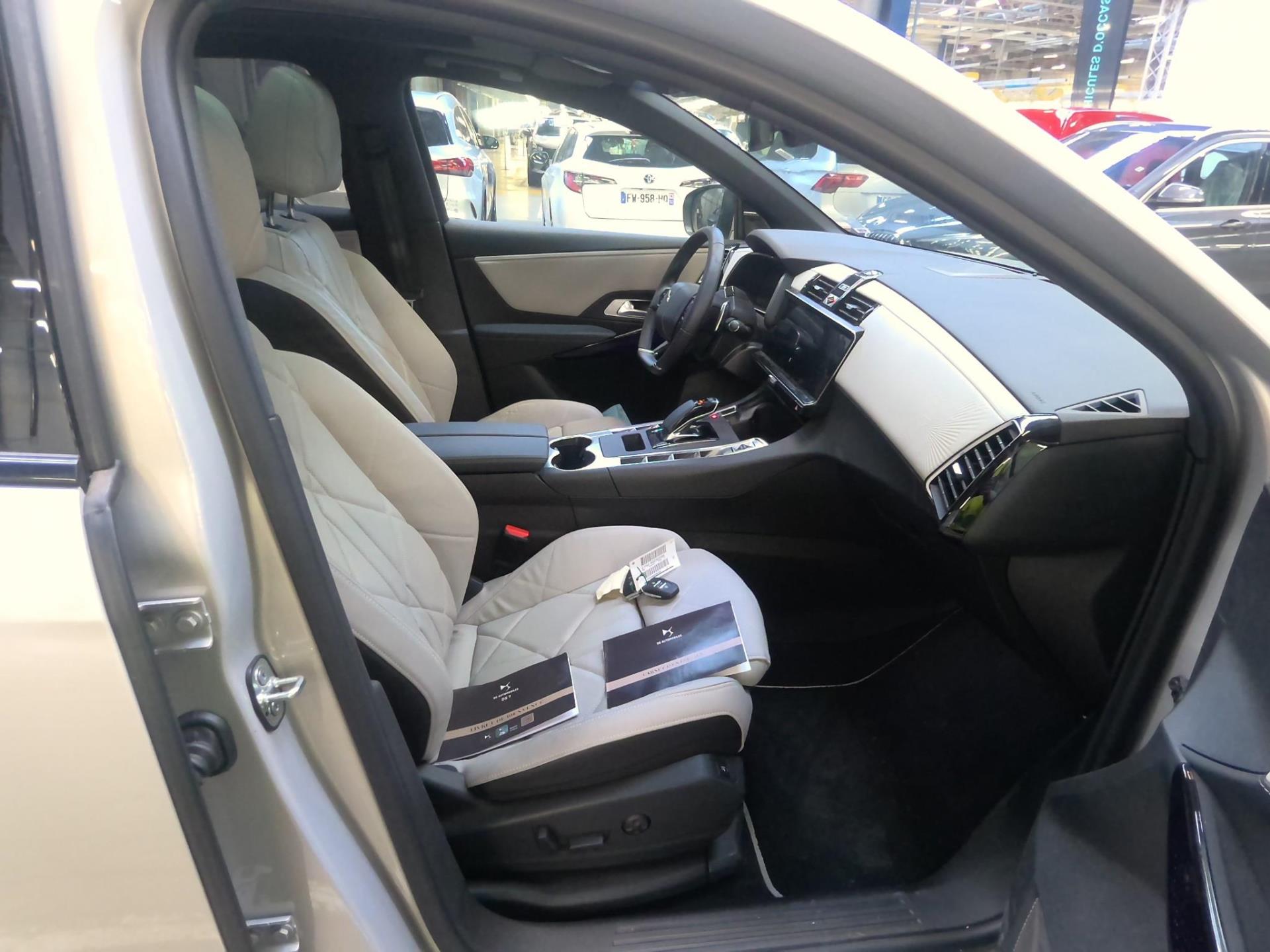 DS DS 7 Hybride Rechargeable E-Tense 300 EAT8 4x4 Esprit de Voyage 2024