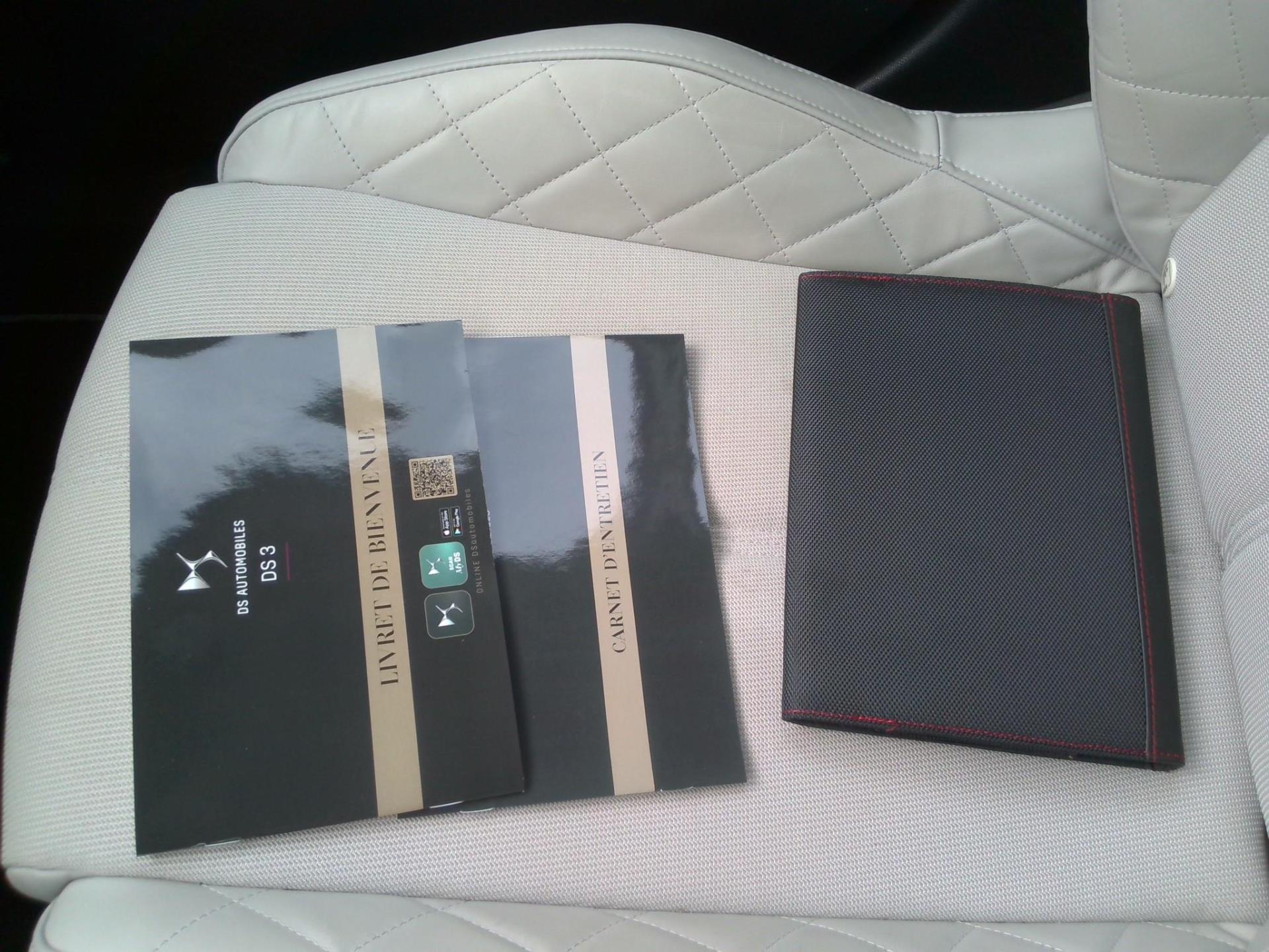 DS DS 3 PureTech 130 EAT8 Esprit de Voyage 2024