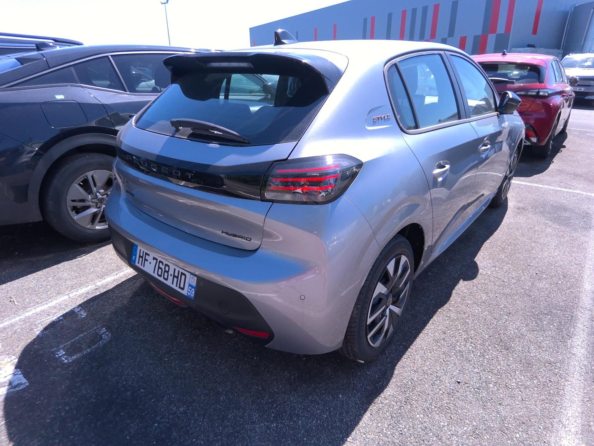 Peugeot 208 Hybrid 110 ch e-DCS6 Style 2025
