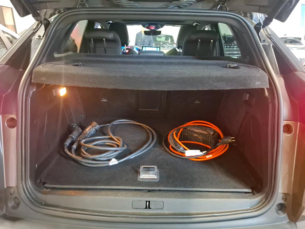 Peugeot 3008 Hybrid4 300 e-EAT8 GT 2022