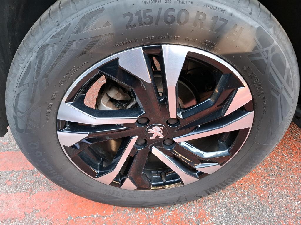 Peugeot 2008 BlueHDi 130 S&S EAT8 Allure Pack 2022