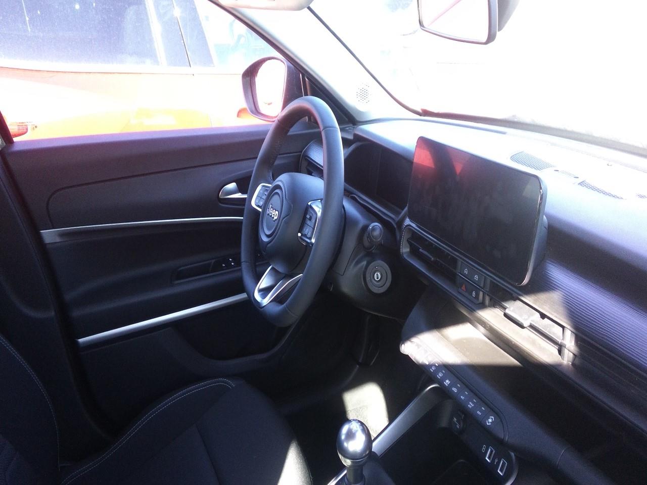Foto Jeep AVENGER 3