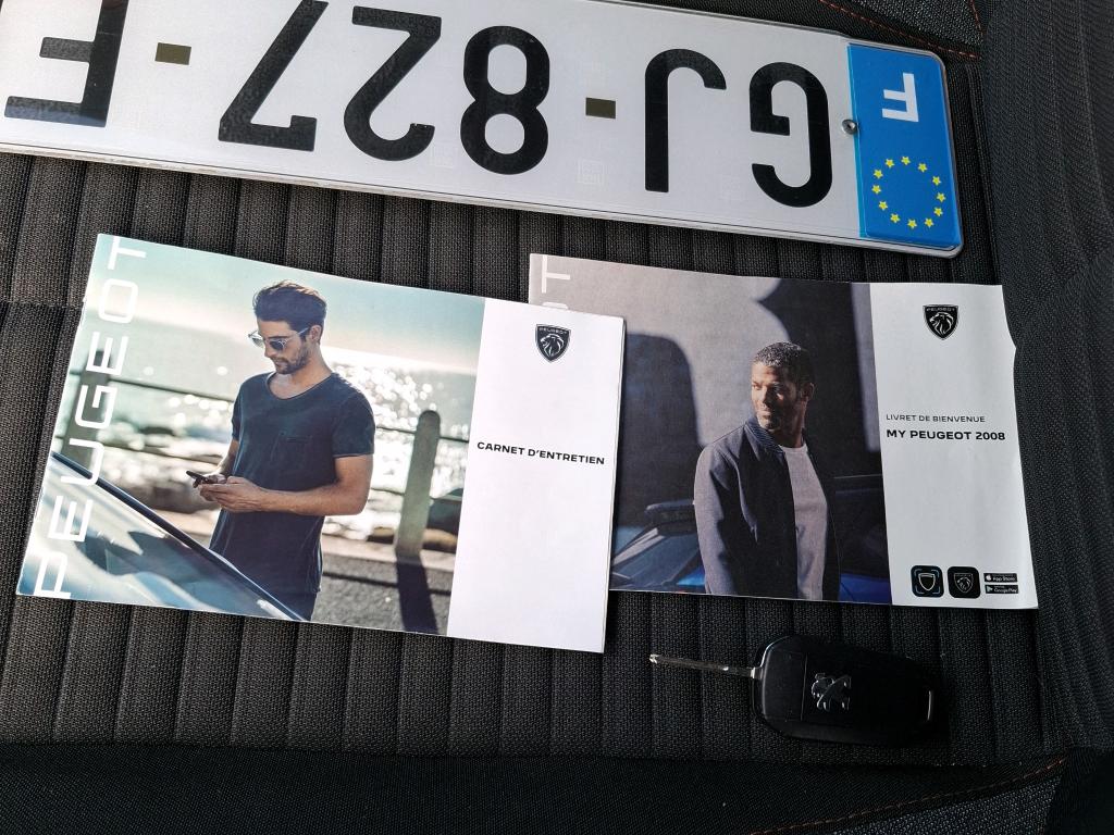 Peugeot 2008 PureTech 100 S&S BVM6 Active 2022
