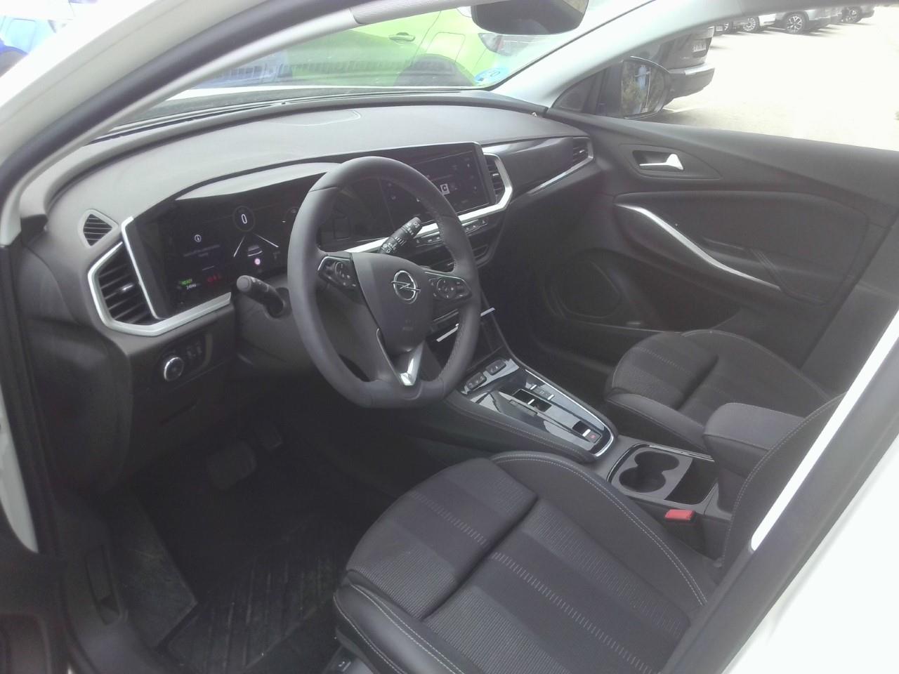 Foto Opel Grandland PHEV 3