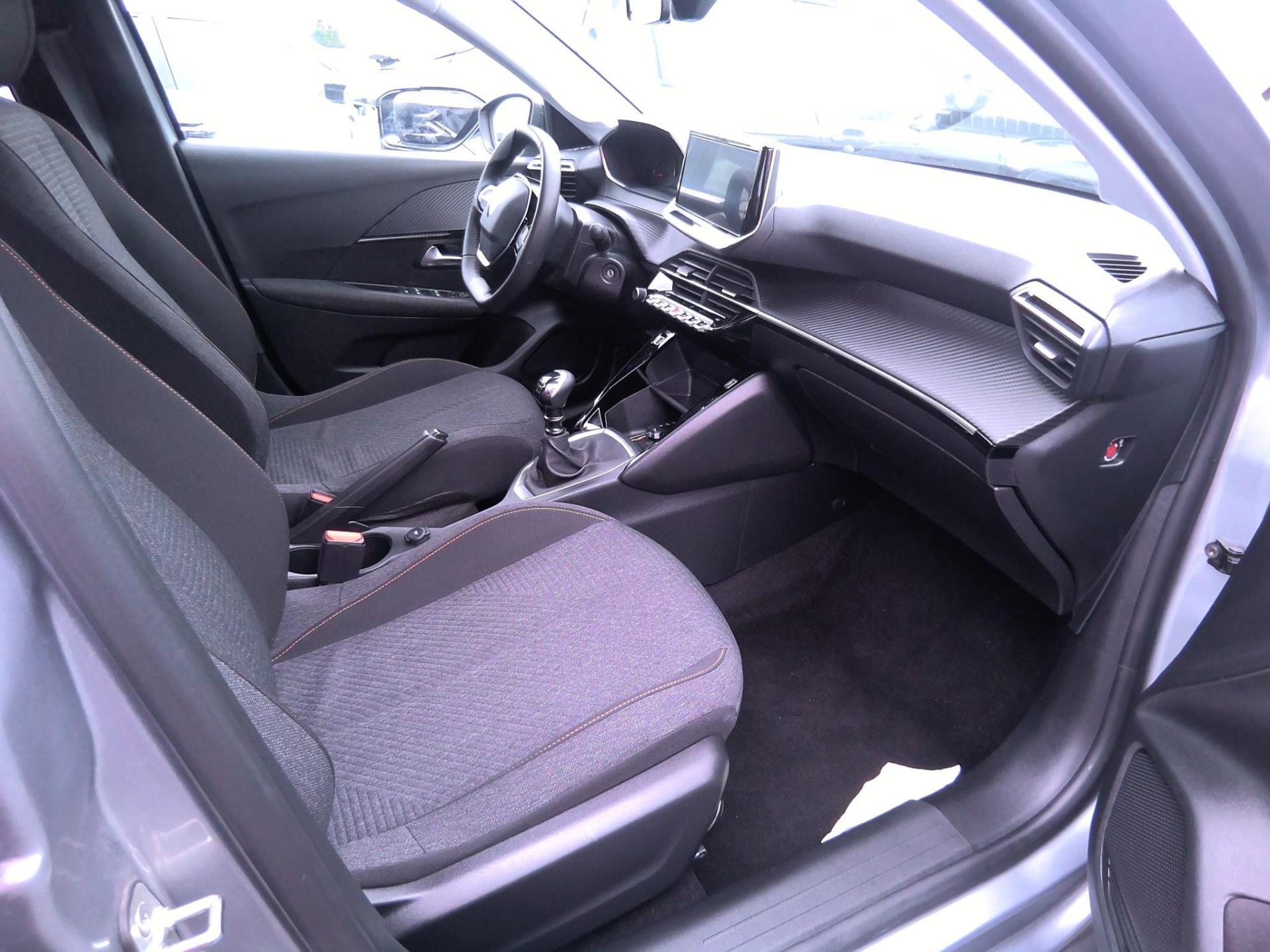 Peugeot 208 100 S&S BVM6 Style 2025